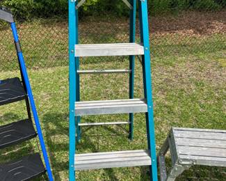 Werner fiberglass 6 ft ladder $60.00