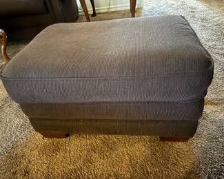 Lazy boy chocolate ottoman
31”w 23”d 18”t. $ 200.00