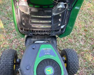 John Deere E100 series 42” deck riding mower with grass catcher.
130 hours pristine condition.