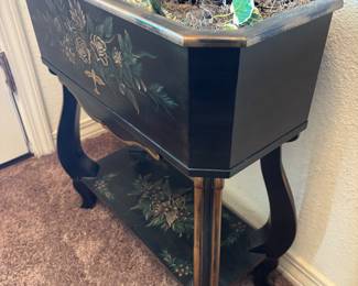 Painted flower box: 20”w 9.5” d 24” t
$ 80.00