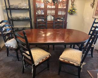 American Drew dinning table, leaf and 6 chairs. $400.00