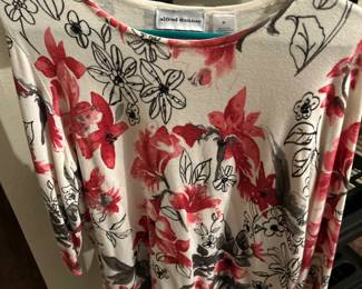 Women’s clothes medium to size 18