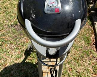 Charbroil Patio Bistro electric grill with cover. $ 80.00