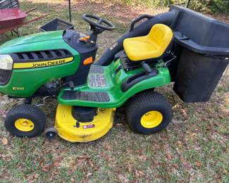 John Deere E100 series 42” deck riding mower with grass catcher.
130 hours pristine condition.