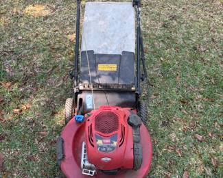 Toro Recycler 22” mower. $ 200.00
Runs great does not self propel.