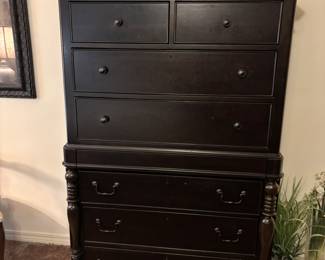 Paula Deen “Down Home “ Tobacco
Chest of Drawers 42.5”w 21”d 66.5”t
$ 600.00
5 pcs set $ 1,900.00
