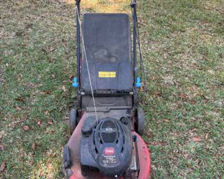 Toro SR4 Super Recycler. $ 200.00
Runs great does not self propel.
