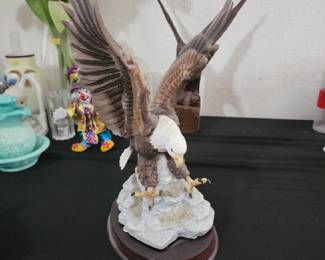 Americana Bird Collection Bald Eagle Hand Painted Bisque Porcelain Crafted Wood Base