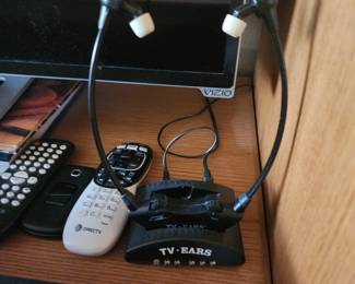 TV Ears Black Headphones