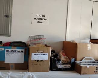 Kitchen Pots, Pans, Baking Accecories and Kitchen Utensils