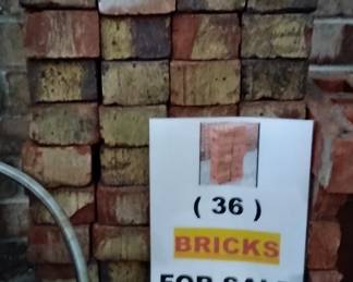 36 Matching bricks