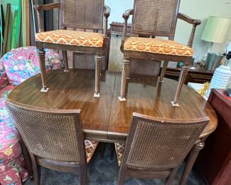 Hickory Furniture Dining Table & Double Caned Chairs