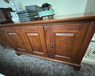 Bob Timberlake Cherry TV console