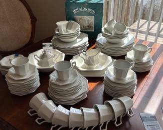 Johnson Bros Heritage White Set