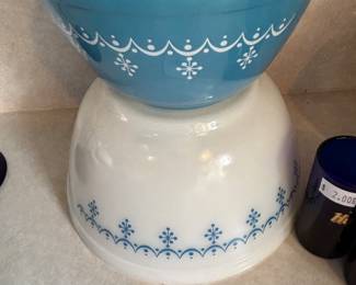Snowflake Garland Pyrex Bowls
