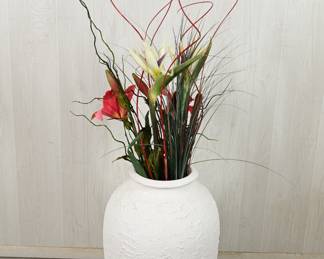 Large heavy vase 