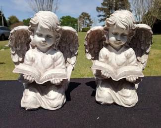 Pair Resin Kneeling Cherubs