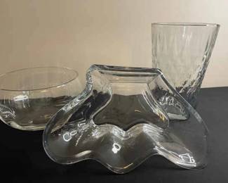 Distinctive Glass Vintage Vases bowls