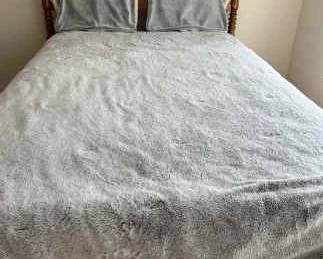 Fluffy Queen Size Comforter Shams
