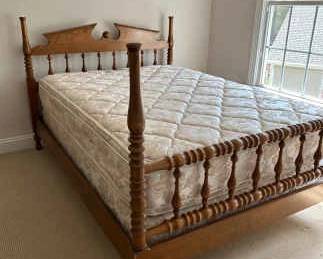 Vtg Full Sized Mattress With Spindle Details On Head Footboards