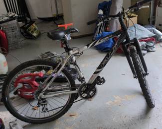 Fuji Nevada 4.0 mountain bike 