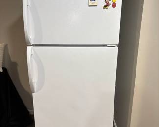 Frigidaire 28 cu ft French Door refrigerator 
