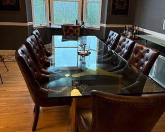 Dining Table with 8 chairs 