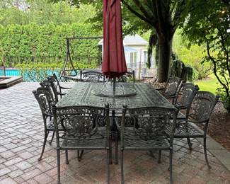 Fortunoff Hanamint Cast Aluminum Dining Table & 10 chairs 