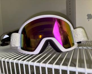 ski goggles 
