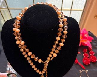beaded necklace 