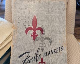 Vintage Hudson Bay red Label 4 point wool blanket. Circa 1930. with original box.