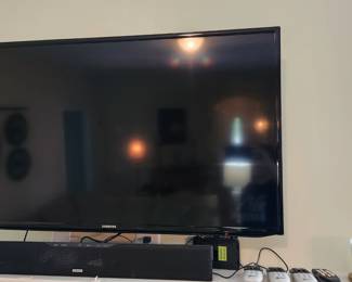 Samsung TV
Polk Audio