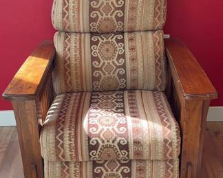 Wood Frame Reclining Chair