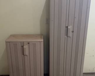 002 2 Rubbermaid Outdoor Storage Cabinets
