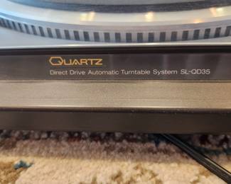 Quartz turn table w information