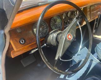 wood dash in Jaguar mk2