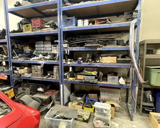 lots of triumph car parts some other british car parts