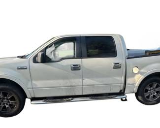 2007 F-150 Lariat Triton 5.4
Engine & Transmission in super good condition no problems at all besides frame is bent
