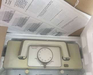 Studio Model 560L kitting machine