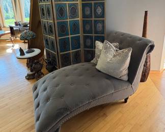 Chaise Lounge