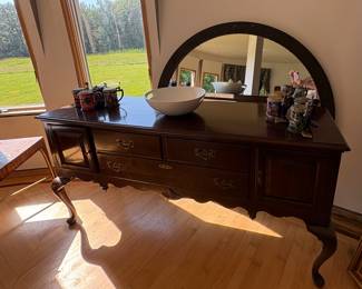 Queen Anne Furniture