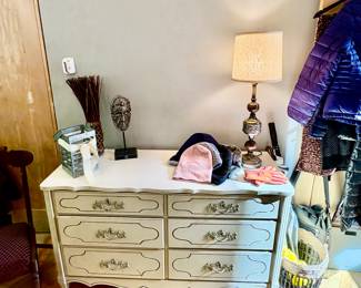 Double Dresser