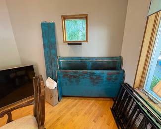 Sleigh Bed