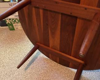 Mid Century Teak Round Coffee Table with Tapered Legs