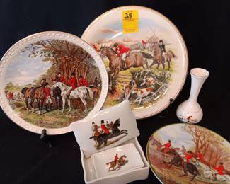 Lot #28: English Hunt Scene items