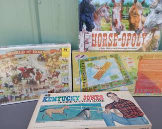 Lot #35: lot of 3 puzzles and one puzzle