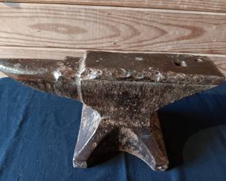 80 pound anvil, dated 1898
