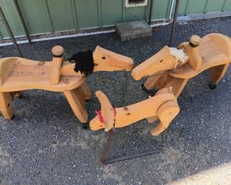 Lot #34: Child's 3-piece wooden Roping Set, the horses are on casters