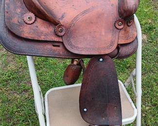 Simco 3700 leather saddle 14" with wooden stirrups
