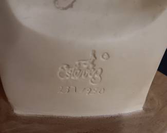 Carlos Estevez horse bust sculpture #237/950, Palomino, 13 1/2 pounds, 17" tall